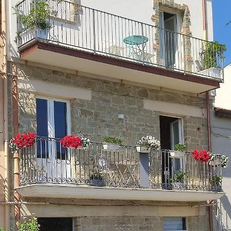 La Casa Dei Panorami Di Colobraro Apartment Екстериор снимка